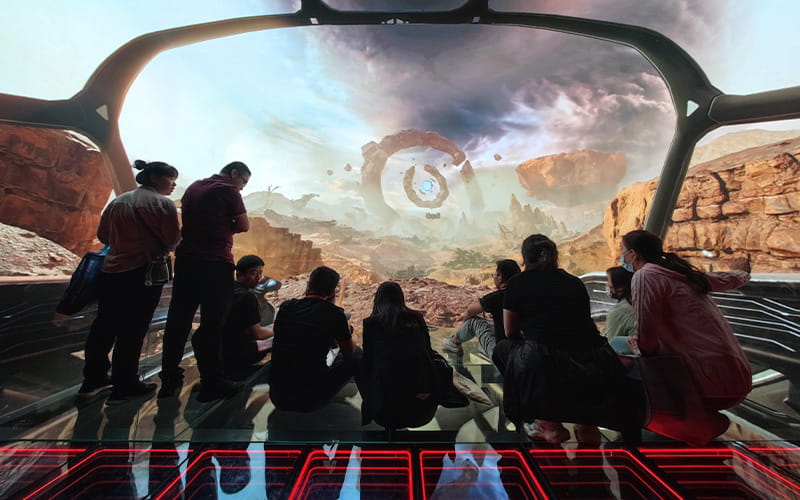 Suspended Glass Immersive 3D Space
